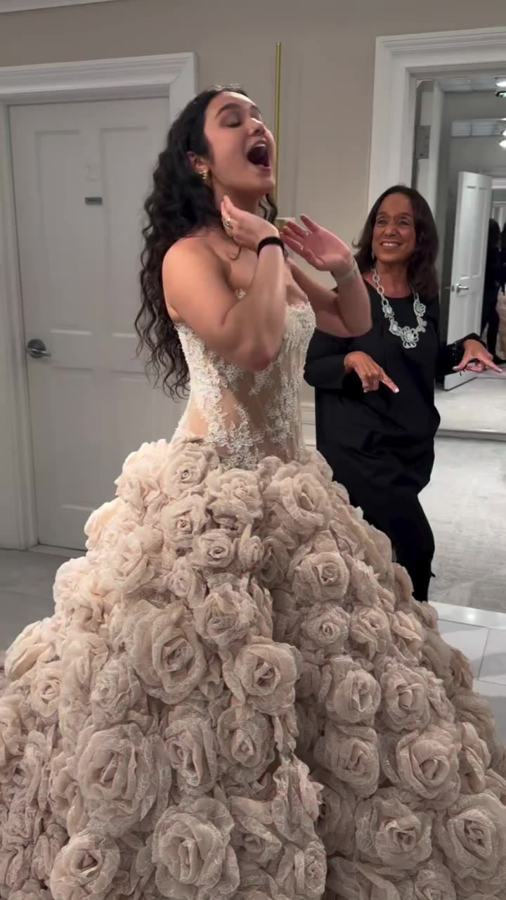 ✨Iconic Say Yes to the Dress moments without team members @lisasyttd &…