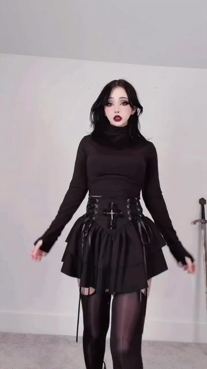when i dip u dip we dip 🫡 #altgirls #altstyle #altfashion #gothgirls