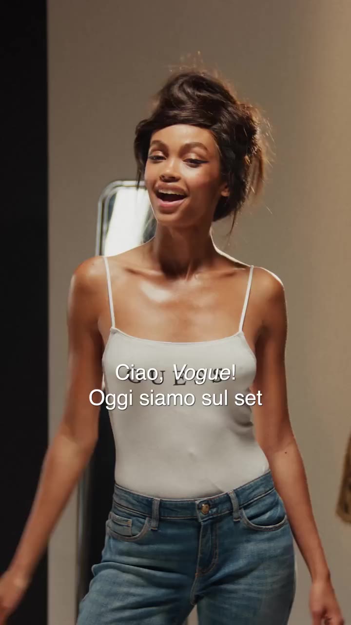 Il denim: un’icona da indossare. 45 anni di Guess, più sexy che mai.