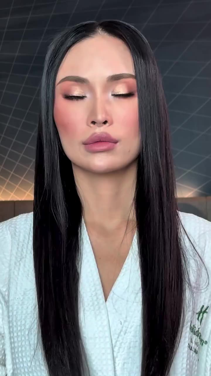 No filter, just pure make up and showing impurities on my skin Which is normal…
