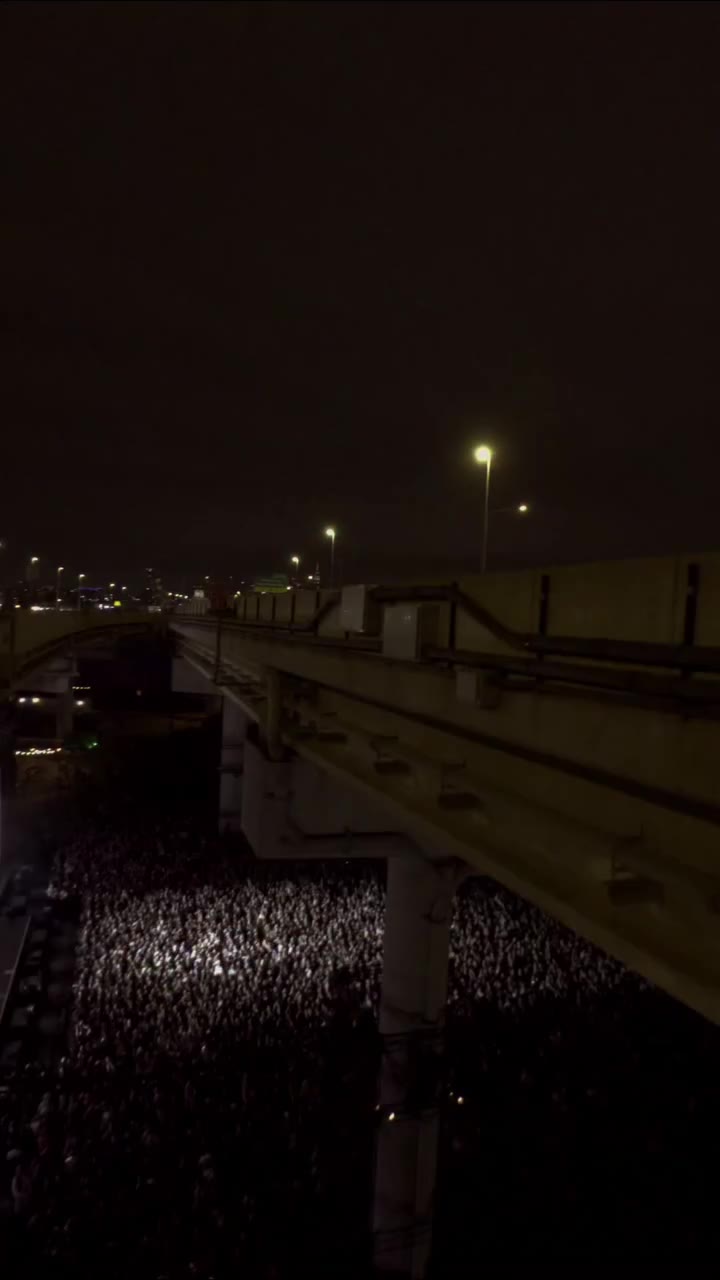 will never forget this moment 🖤 I’m your girl right at Under the K Bridge