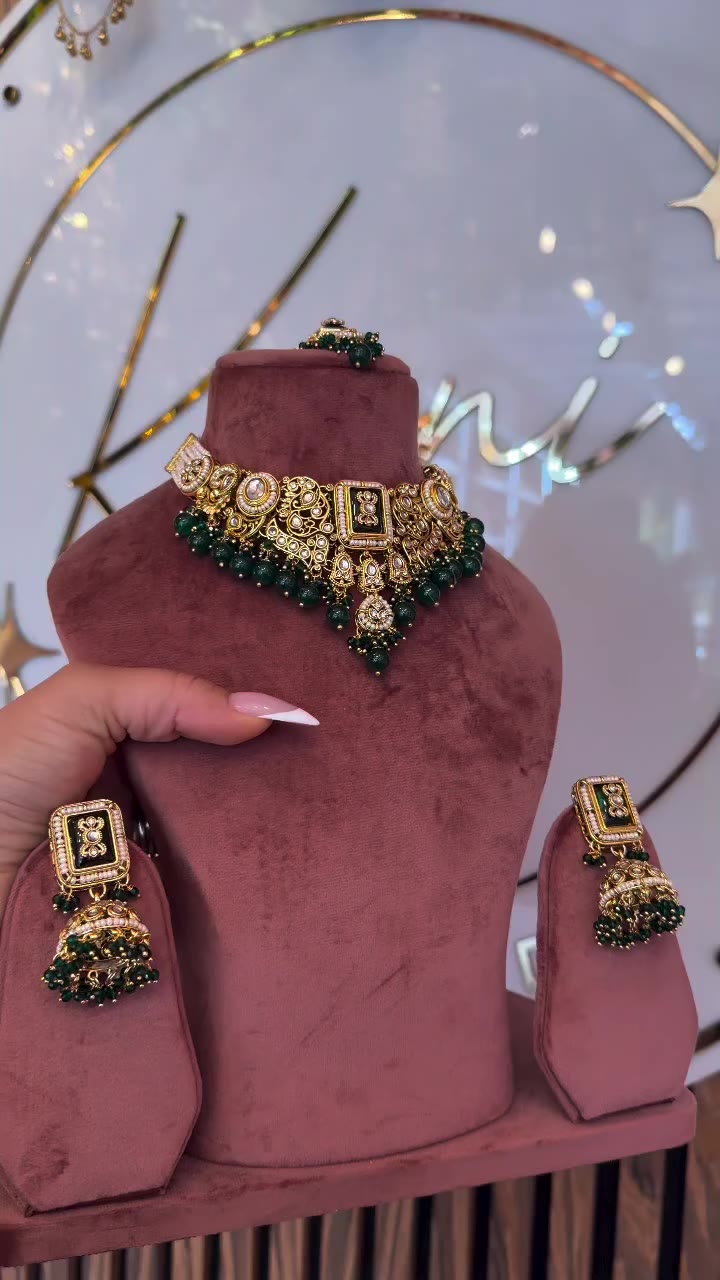 Beautiful Kundan set in emerald Green. ✨ Everything Is In Stock — Visit Our…