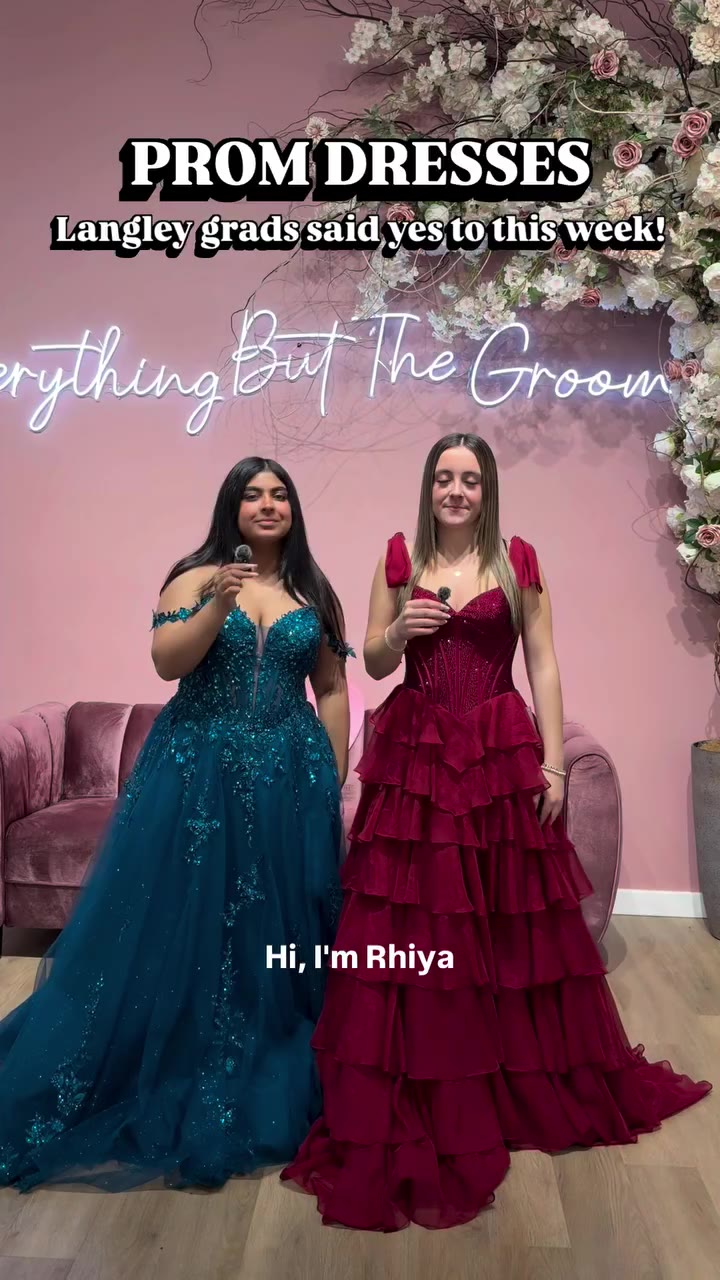 Prom dresses our 2027 grads said YES to this week👗 Link in bio to book your…