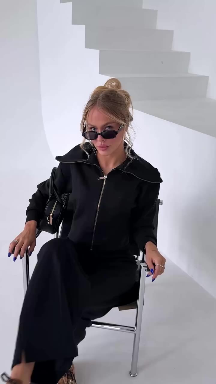 POV: black is always the answer 🖤 Iris Zip-up i spodnie w czerni. Sportowy…