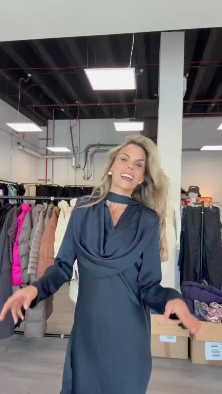 We know just where to find pre-loved designer fashion at amazing prices this…