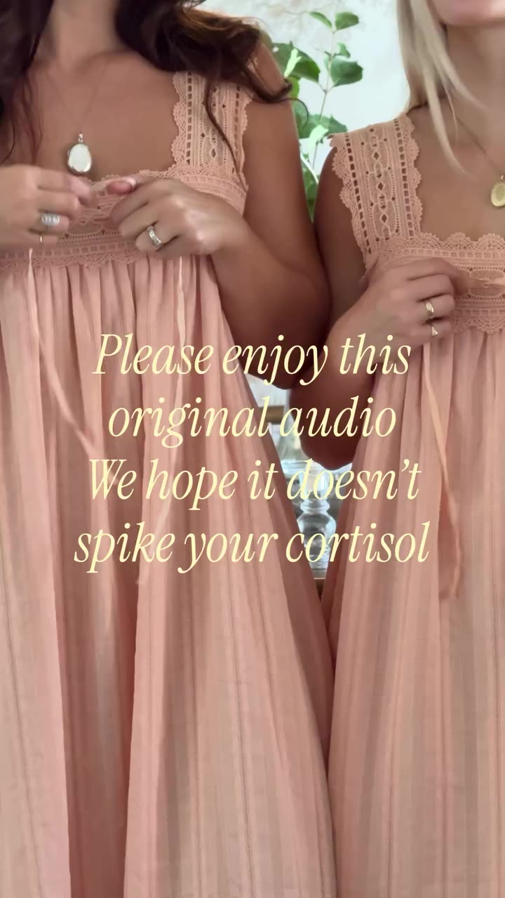 Join us in a Mother-daughter Wren try on / behind the scenes of what filming…