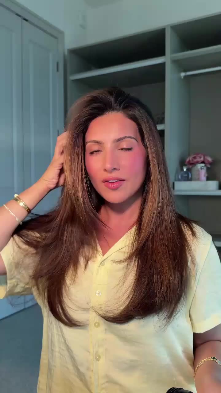 Take it from @kiranjmeghani, getting a salon blowout at home is really that…
