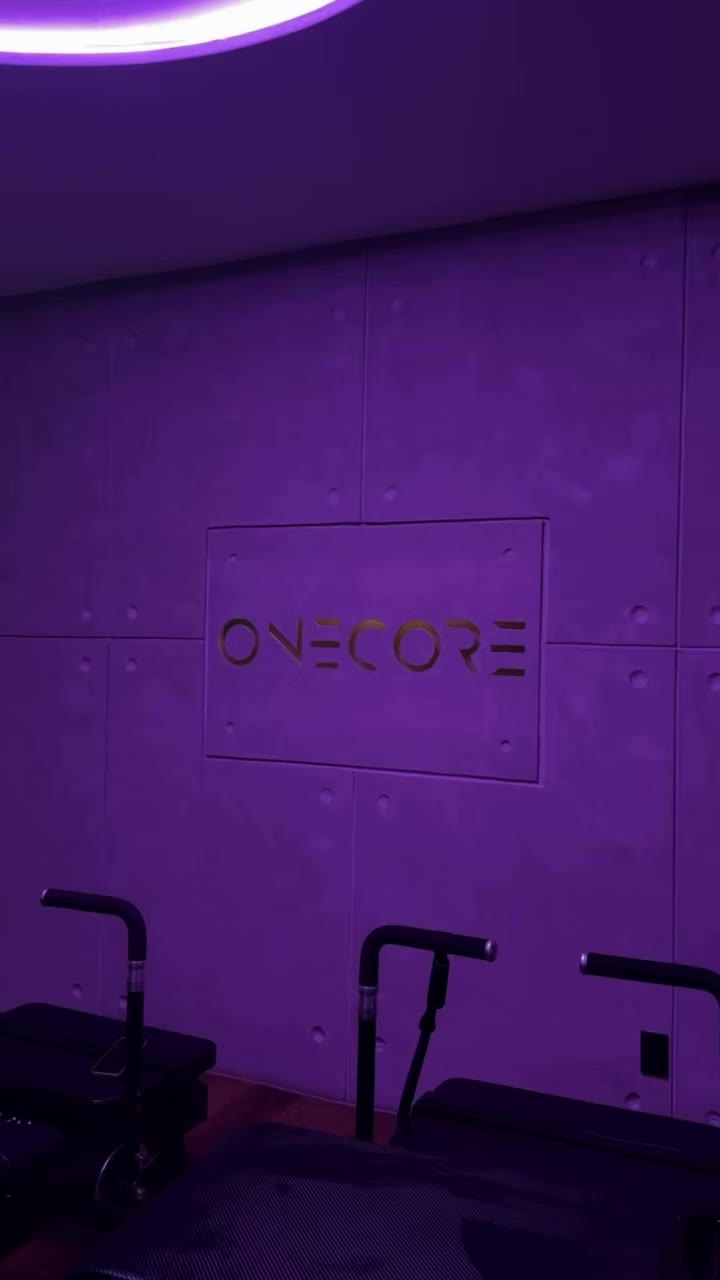 Pequeños movimientos, mucha intensidad. Megaformer kind of day 🤍 @onecorestudio