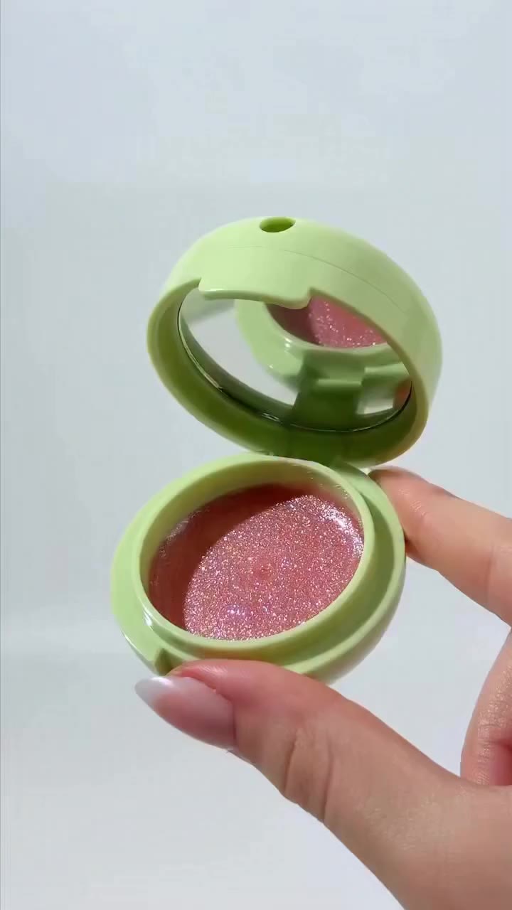 Sugar Kissed Shine. 💋✨ Meet LipMask in Sucre, our glossy, hydrating leave on…