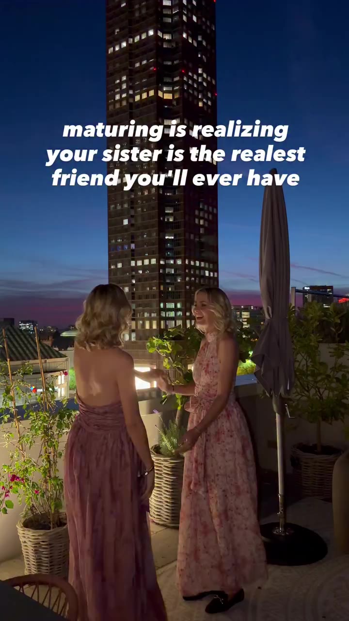 #siblings #skyline #frankfurt #rooftop #dance