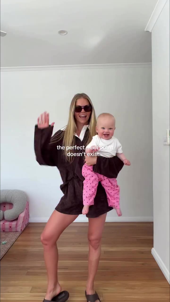 The cool mum fit worth adding to the rotation. @ge.healthylife in our…