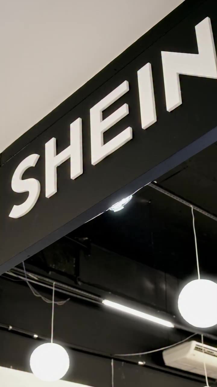 Dia 2 da Pop-up SHEIN em Belém e a energia continua lá em cima! ✨ Ainda dá…