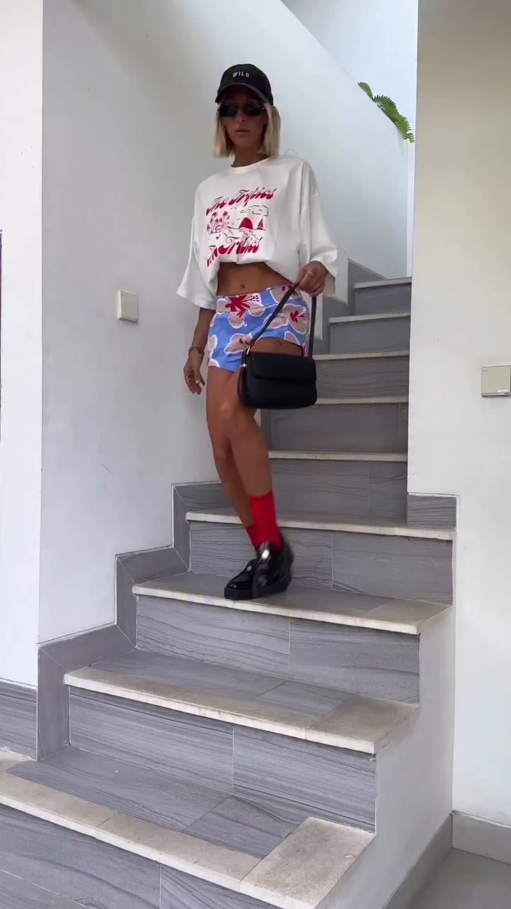 KEEP IT CUTE. KEEP ’EM GUESSING. Sun Club | Vol. 02 ONLINE NOW ❤️‍🔥…
