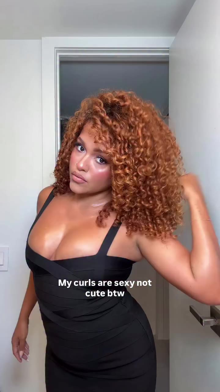 Don’t call my curls cute thank you very much 🤏🏽🤏🏽