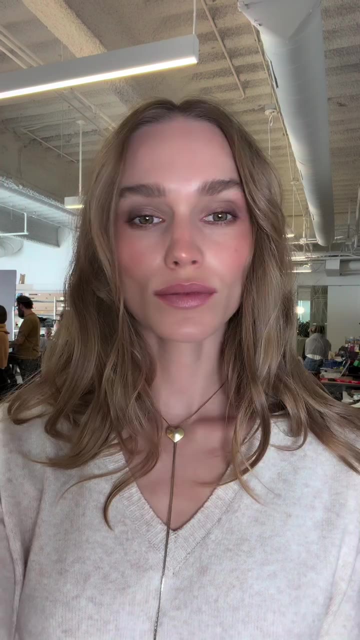 🤍✨ Mua @danielepiersons Hair @marinamigliaccio Asst @janelle_detinamua