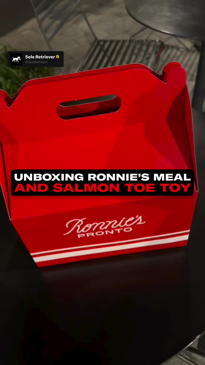 We had to check out the @ronniesnyc Pronto Truck and grab a Ronnie’s Meal 👀…