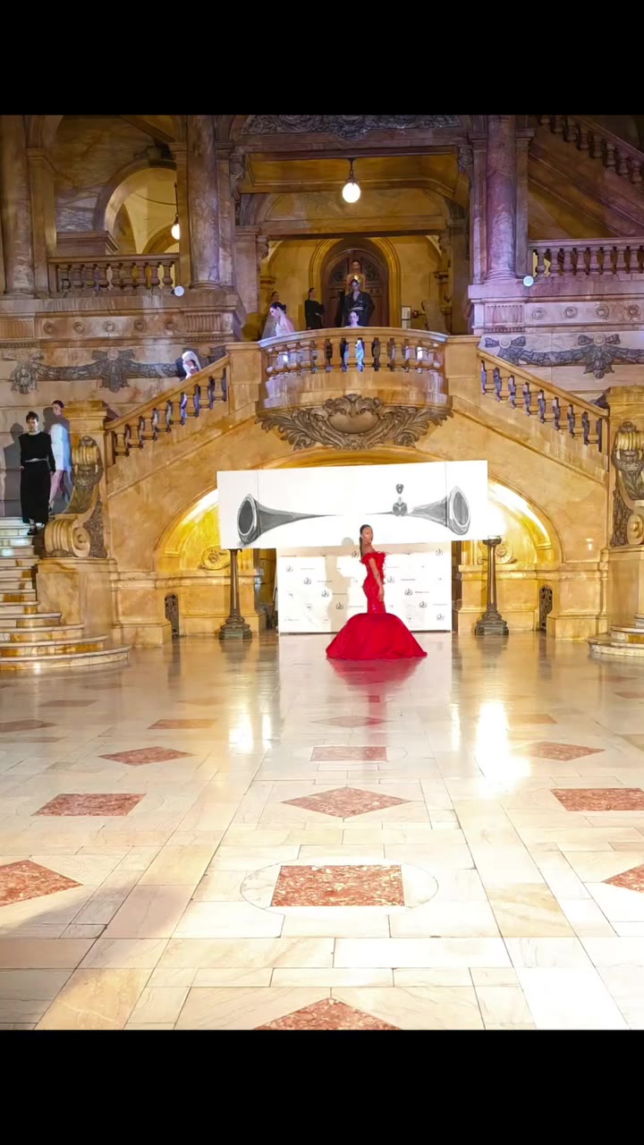 Designer @sophie_bakuridze with her latest Haute Couture Collection for NYFW…