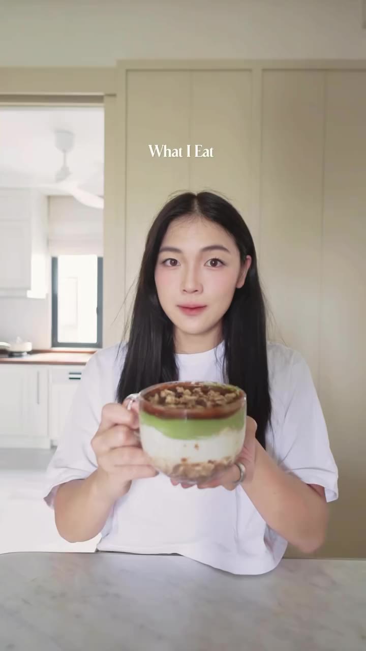 Two easy ways I’ve been enjoying Nestlé FITNESSE Granola lately ✨ One Matcha…