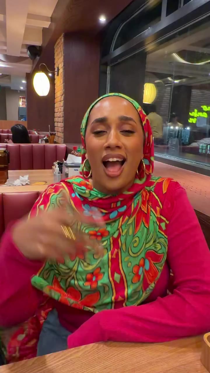 when your non Muslim friends are the ones keeping you in check #hijabi