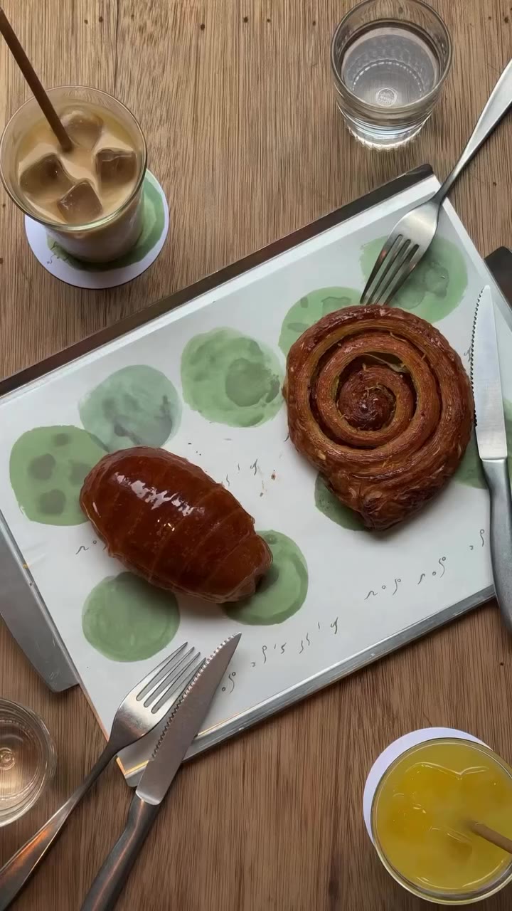 A pastry date with @_luyyinn_ is always a great excuse to satisfy our…