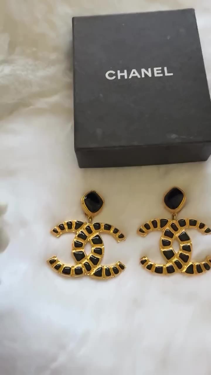 [SOLD] 2019 Egyptian Collection Nile Black Jumbo earrings. - Jewelry • Bags •…