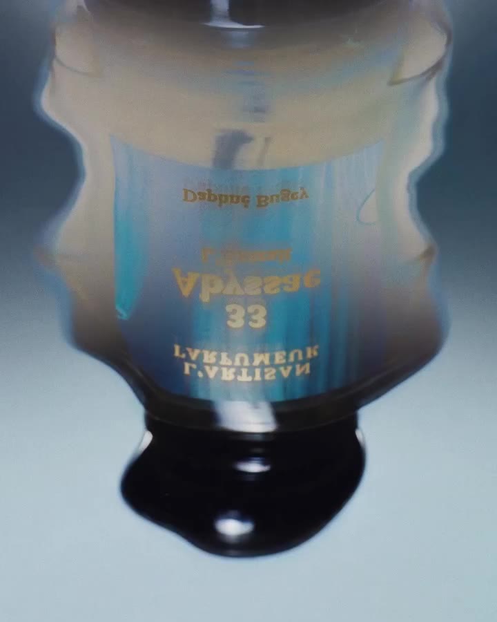Geheimnisvoll, tief und faszinierend: L’ABYSSAE von @lartisanparfumeur…