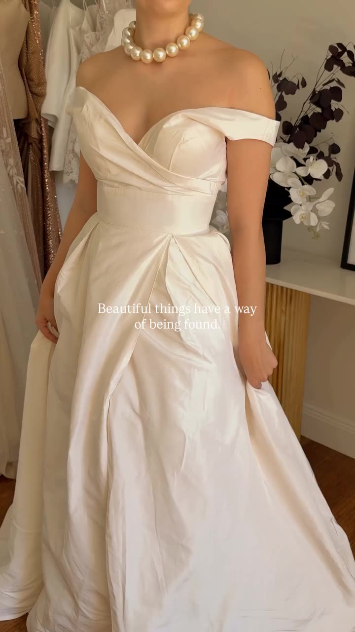 Perhaps it was always yours to find. CATERINA | Silk Tafetta | Size 8 | Ready…