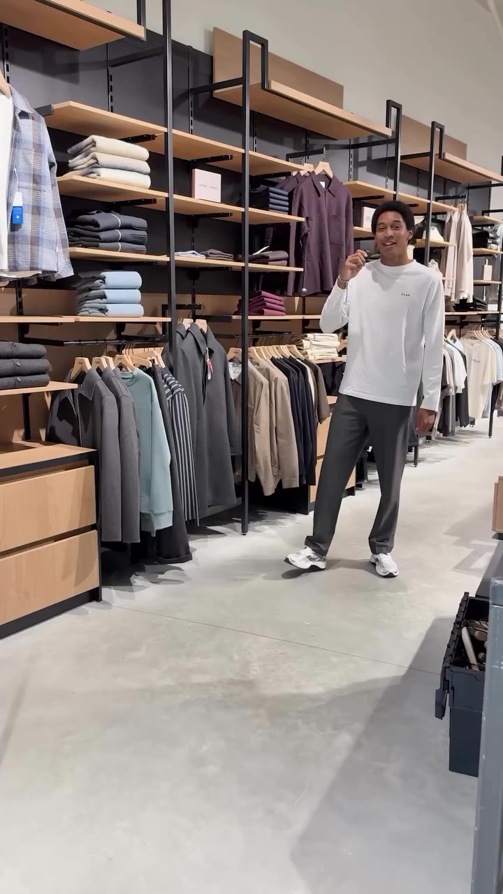 𝐍𝐢𝐞𝐮𝐰𝐞 𝐨𝐯𝐞𝐫𝐬𝐡𝐢𝐫𝐭𝐬! 👀 Frisse ochtenden, warmere middagen? Een…
