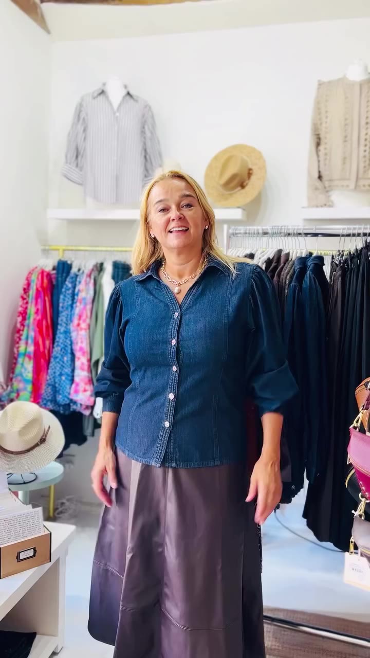 NEW ✨ This Kalla shirt is so gorgeous and we are loving the puffed sleeves…