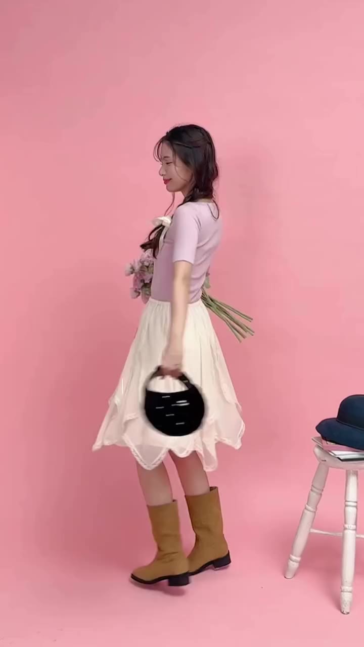 「ミニ丈はもう少し勇気がいる…」 でも、ブーツを可愛く見せられるスカートは履きたい♡…