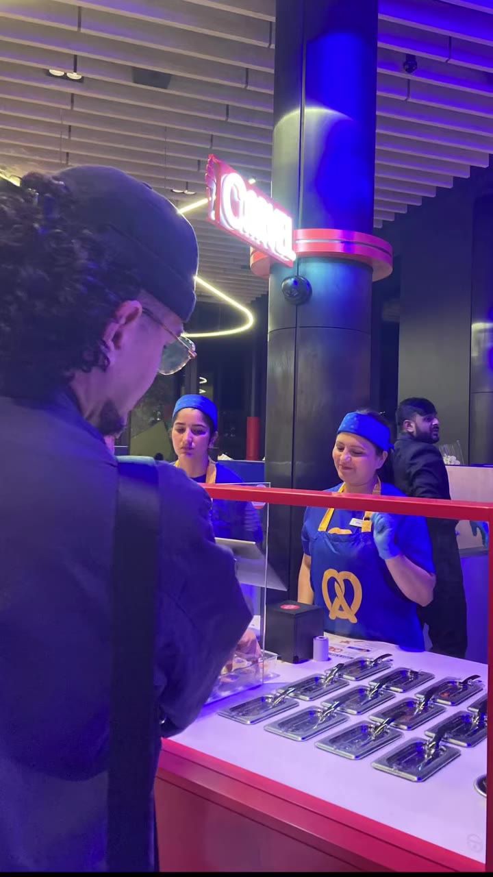 We headed along to the pre opening of Auntie Anne’s & Carvel at Westfield…