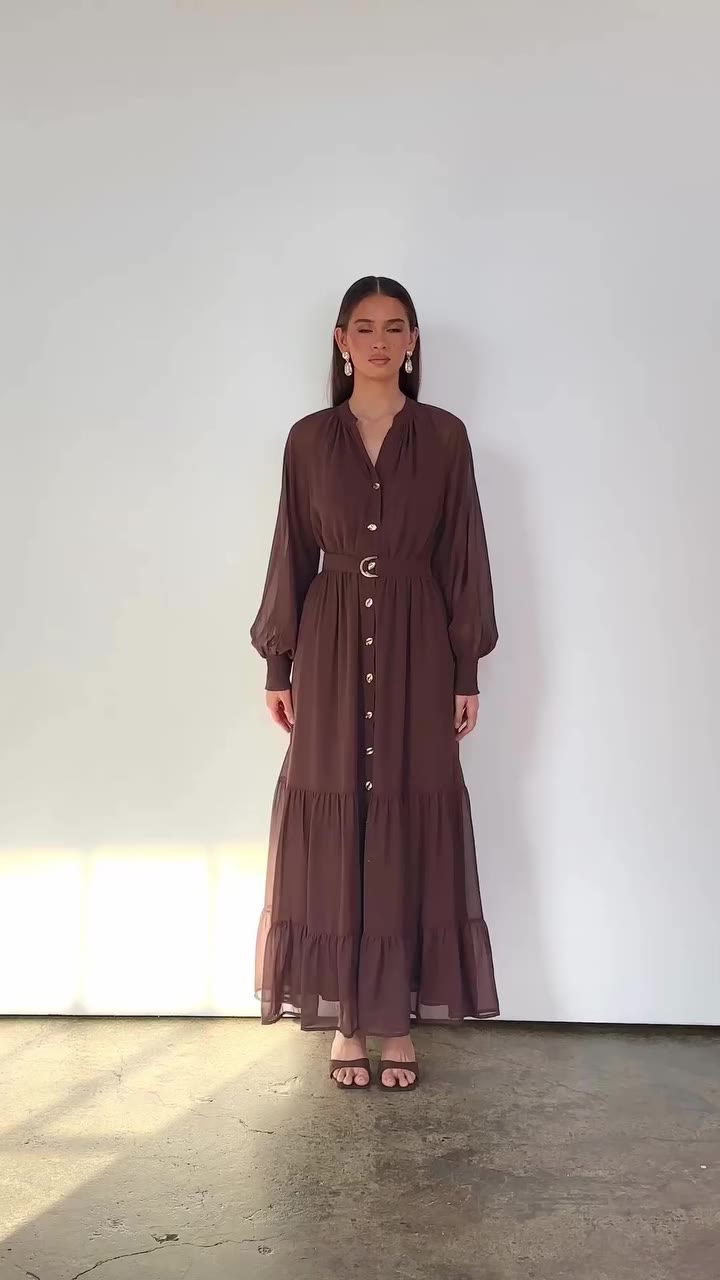 Shop the Analia Maxi Dress in Chocolate 🤎