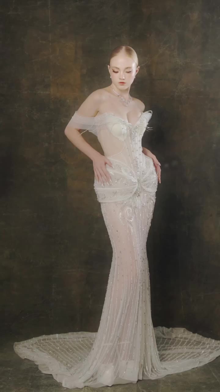 TEASER LOOKBOOK | THE PRIME COLLECTION Discover the debut bridal collection by…