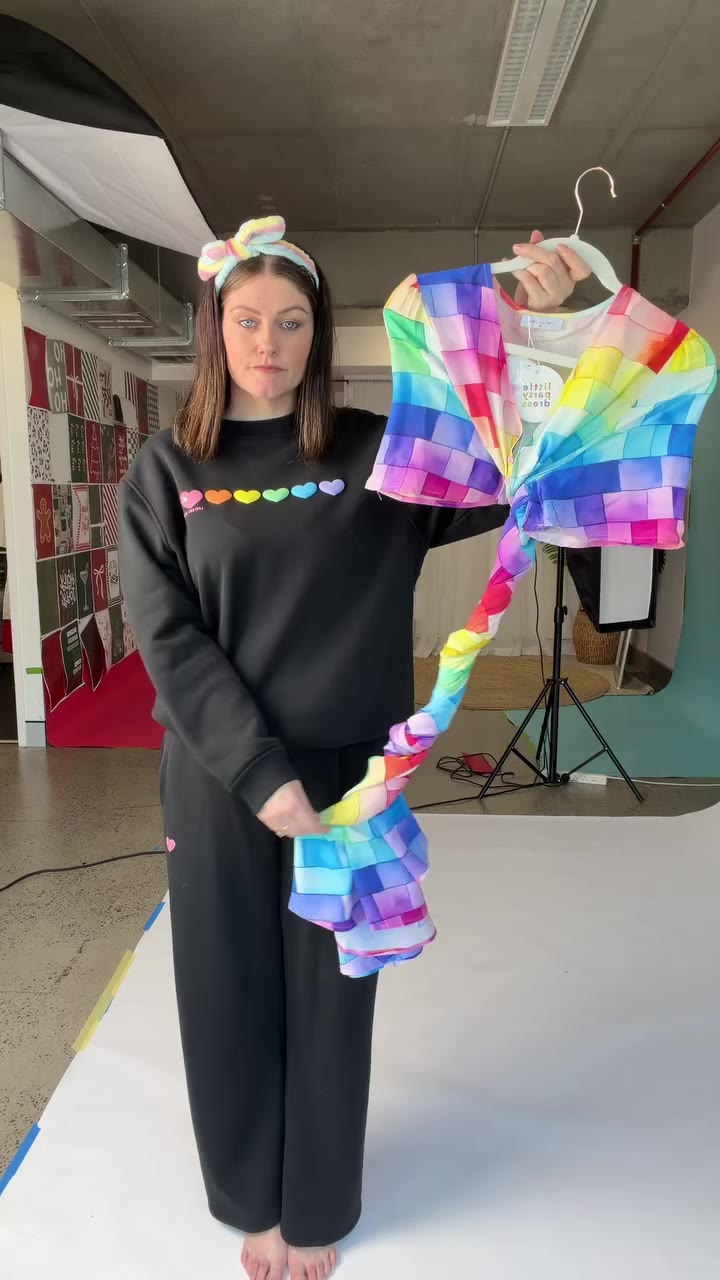 Colourful OOTD's...it's kind of our thing🌈!👗