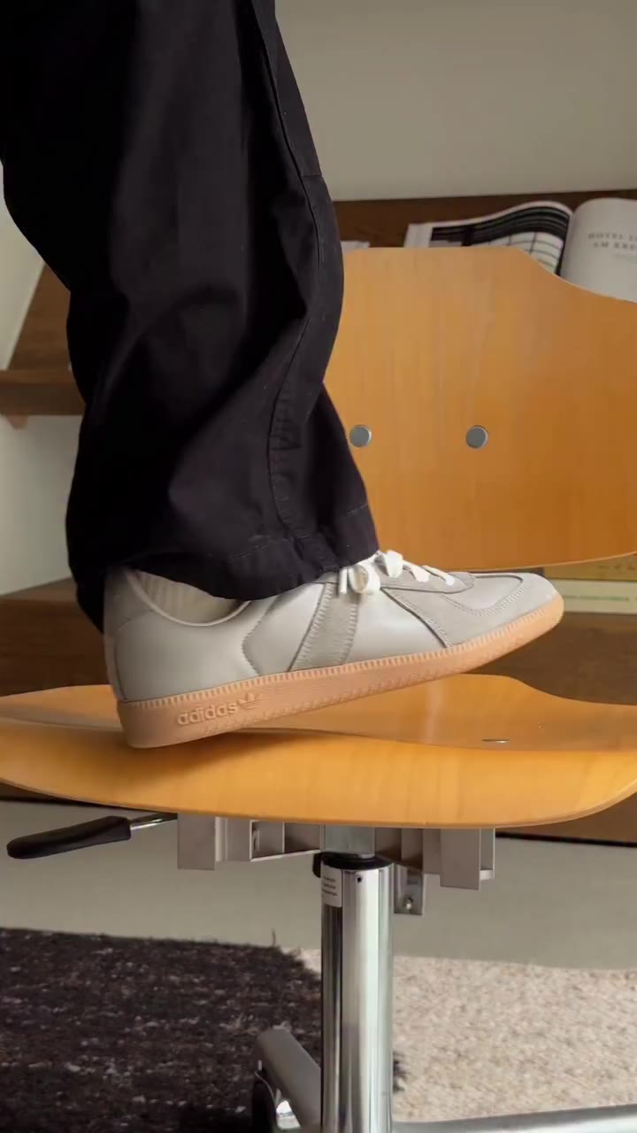 One icon. Endless rotations. The adidas BW Army has always been about keeping…