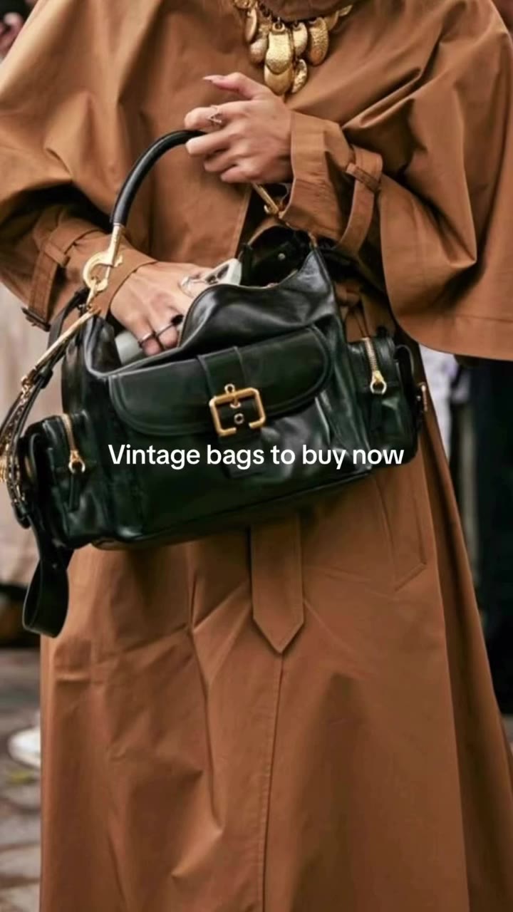 Vintage bags are having a major comeback 👜 These are the designer styles…