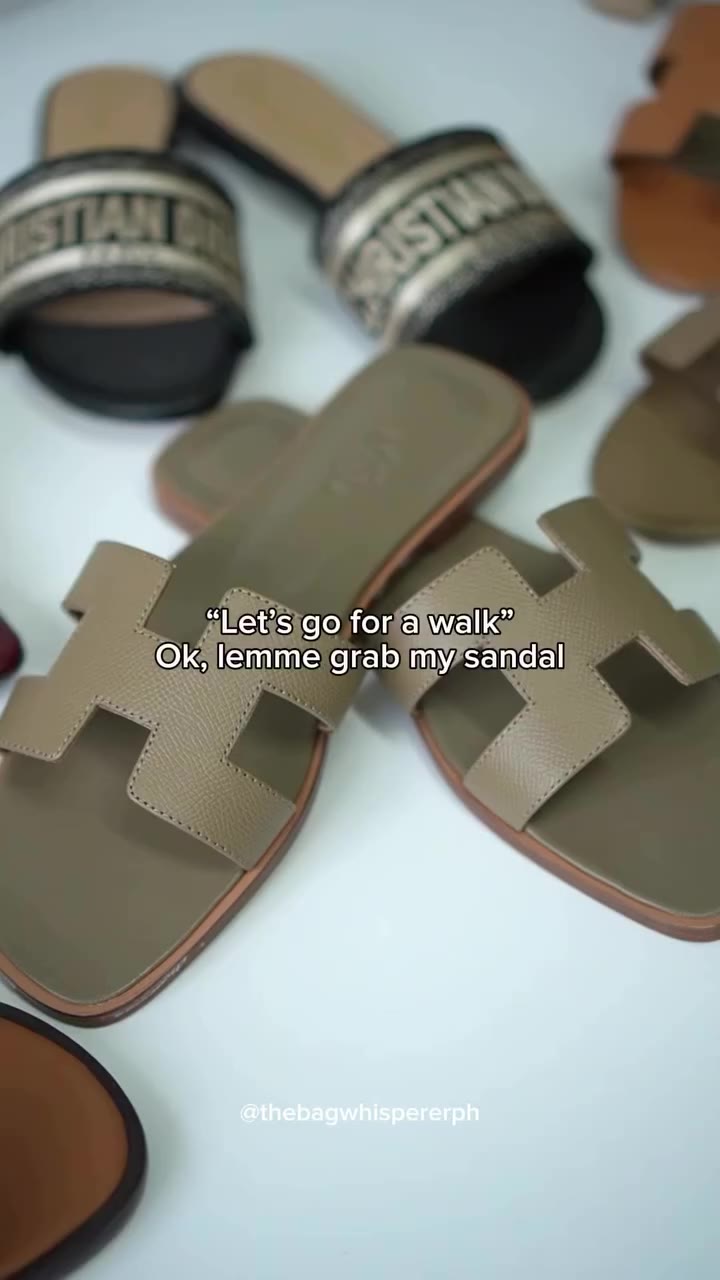 Easy to put sandals for sudden getaway!