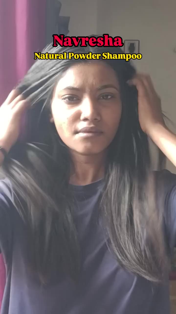Navresha Natural Powder Shampoo
