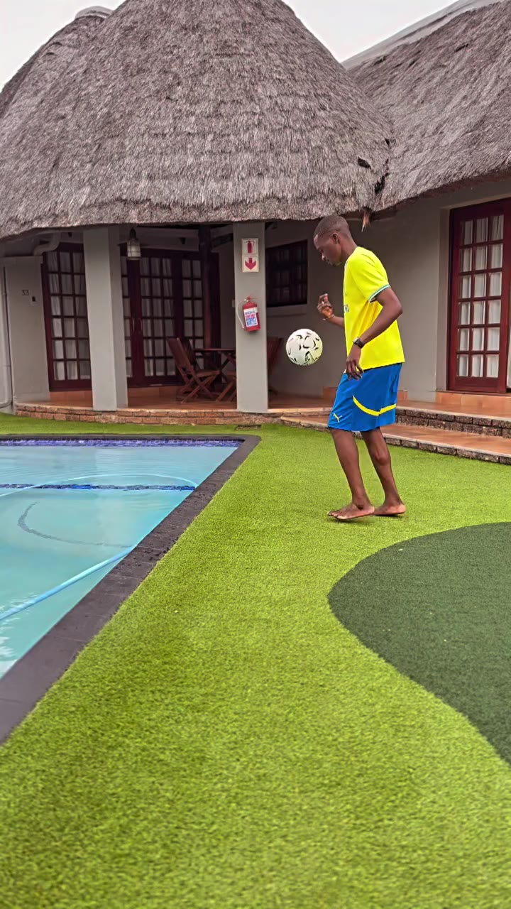 Having fun with the boys!!! #footballskills #pumasouthafrica #reels #viral…