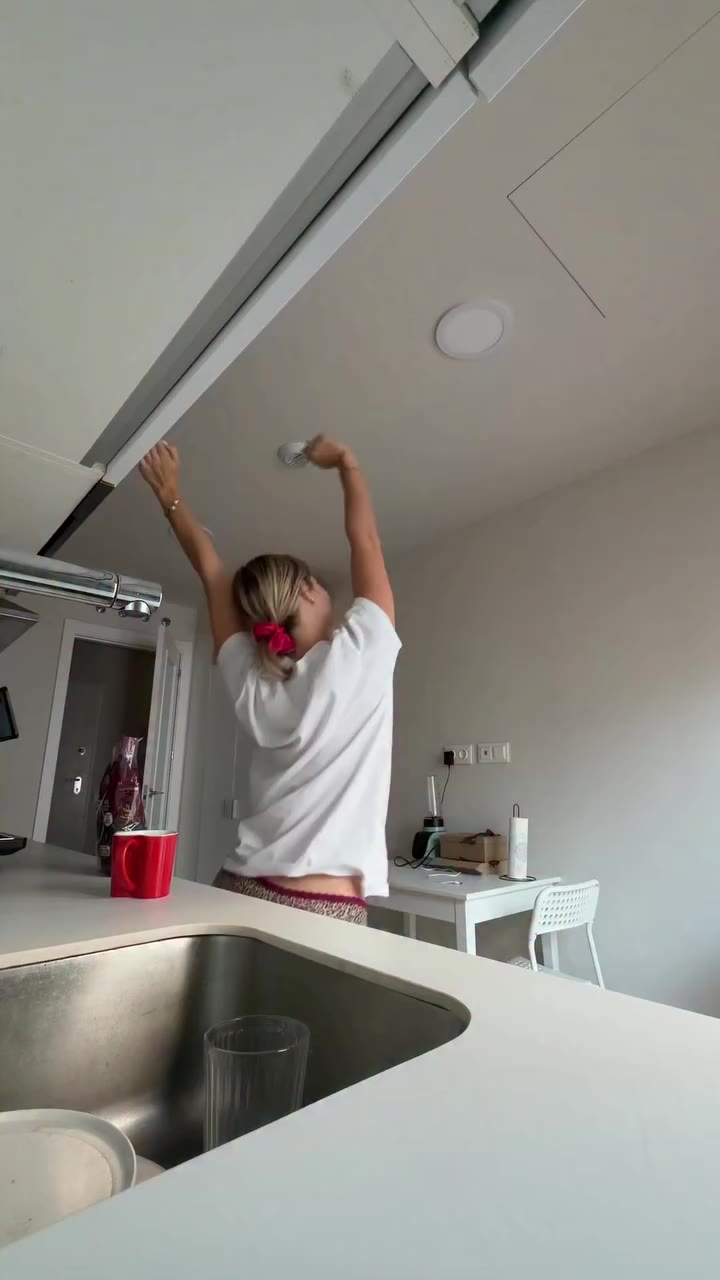 Acompáñame a la peluquería! 💇🏼‍♀️ Os gusta este cambio? Voy a necesitar que…