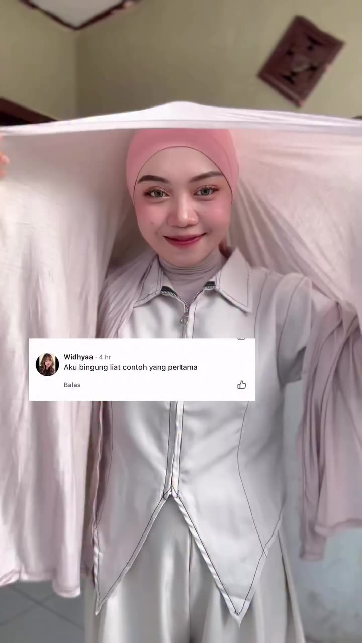 Aku bikin versi agak pelan ya kakkk ☺️🙏🏻 📎hijab link no 25 📎baju link no…