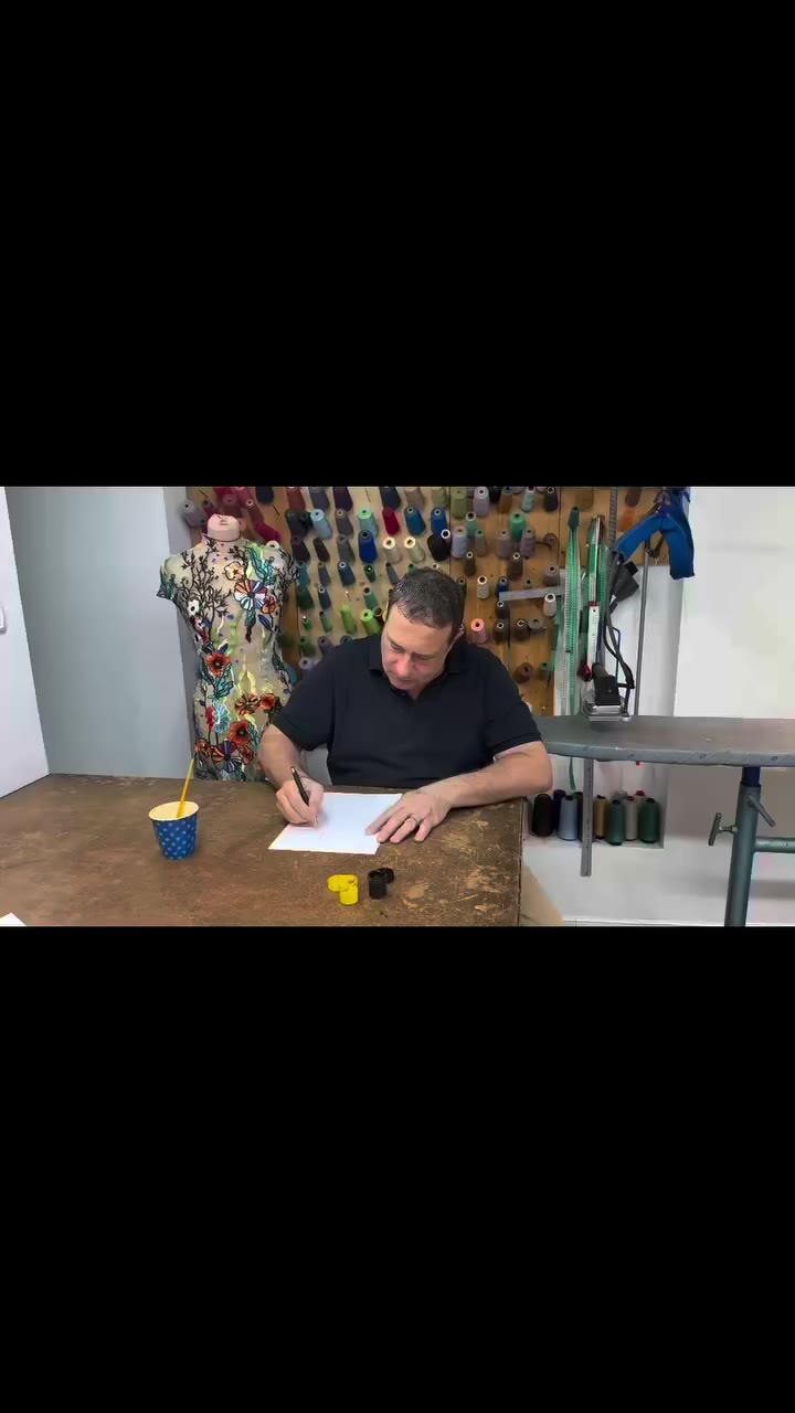 כבוד עצום להיבחר על ידי משרד החוץ שלנו לייצג את העיצוב והאופנה הישראלית…