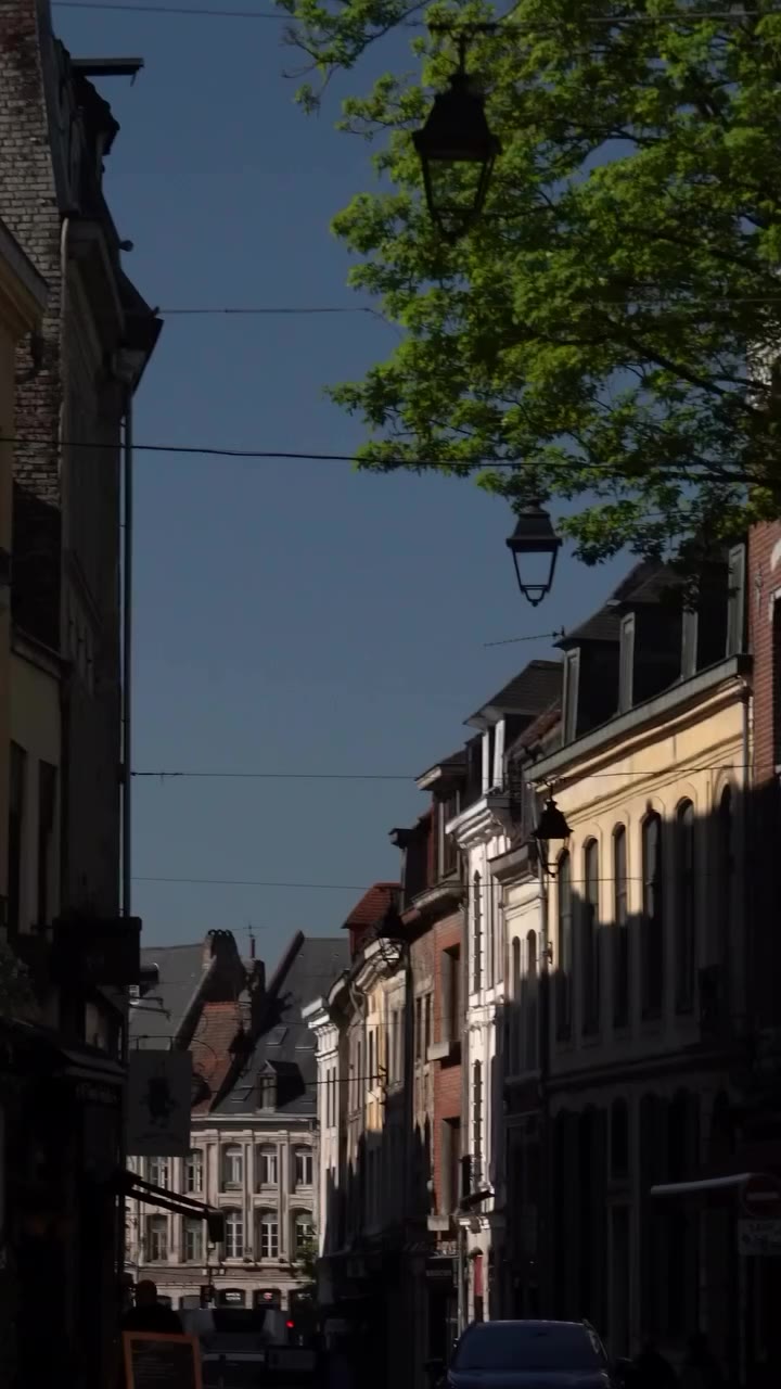Soms is een verrassende combinatie precies wat een outfit nodig heeft. Vandaag…