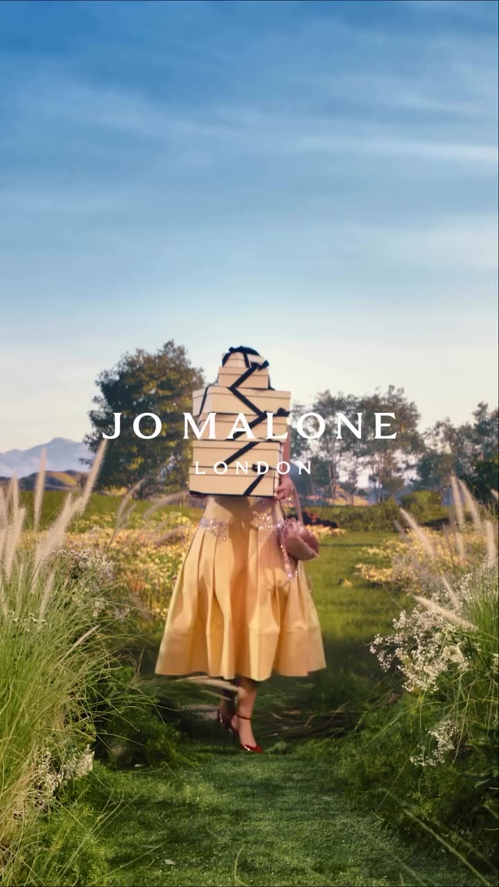 A Little Light, A Little Delight with @jomalonelondon This festive season…