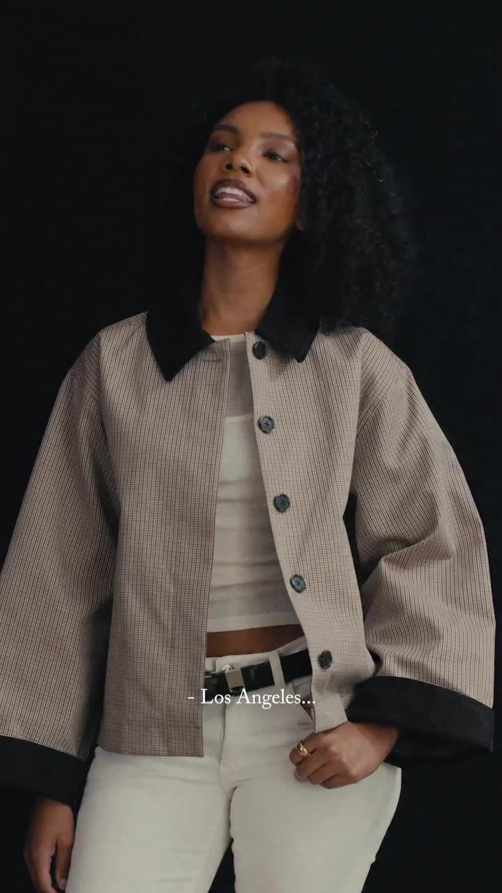 The most famous layer in Los Angeles… The Barn Jacket™. LOS ANGELES Alex…