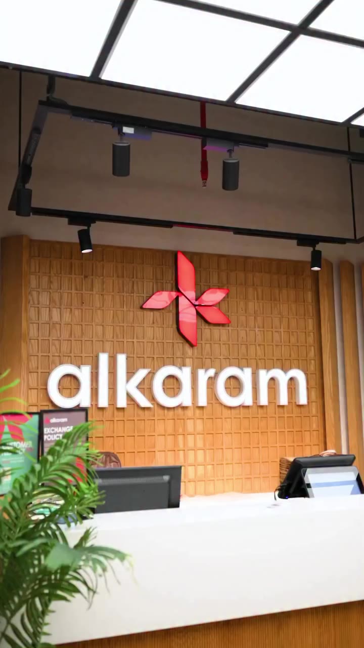 The doors are open, and the sale is live! Step into your nearest Alkaram store…