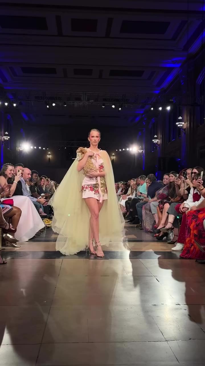Thursday night brought the perfect mix of elegant gowns & streetwear! Kansas…