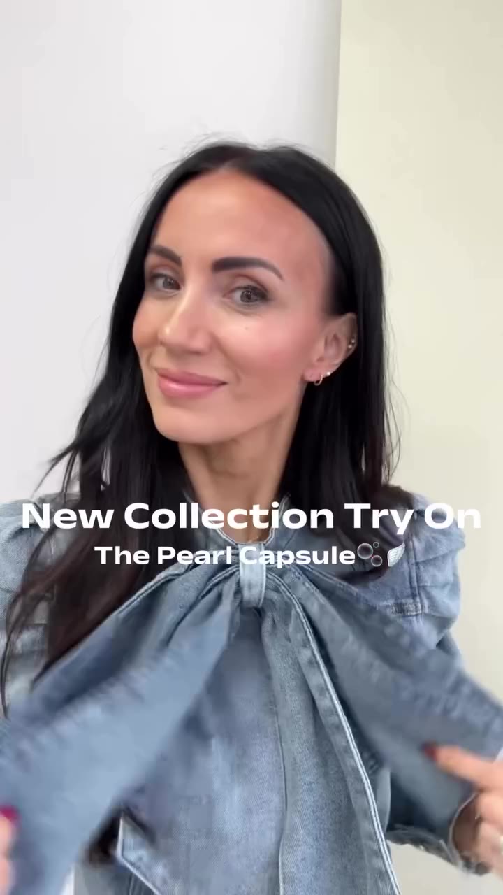 They’re here!! NEW Everyday Pearl Jewelry 🤍 From waterproof basics, to…