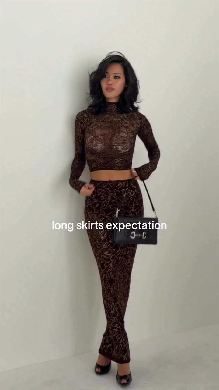 the dress is for sit down events only 🤣
