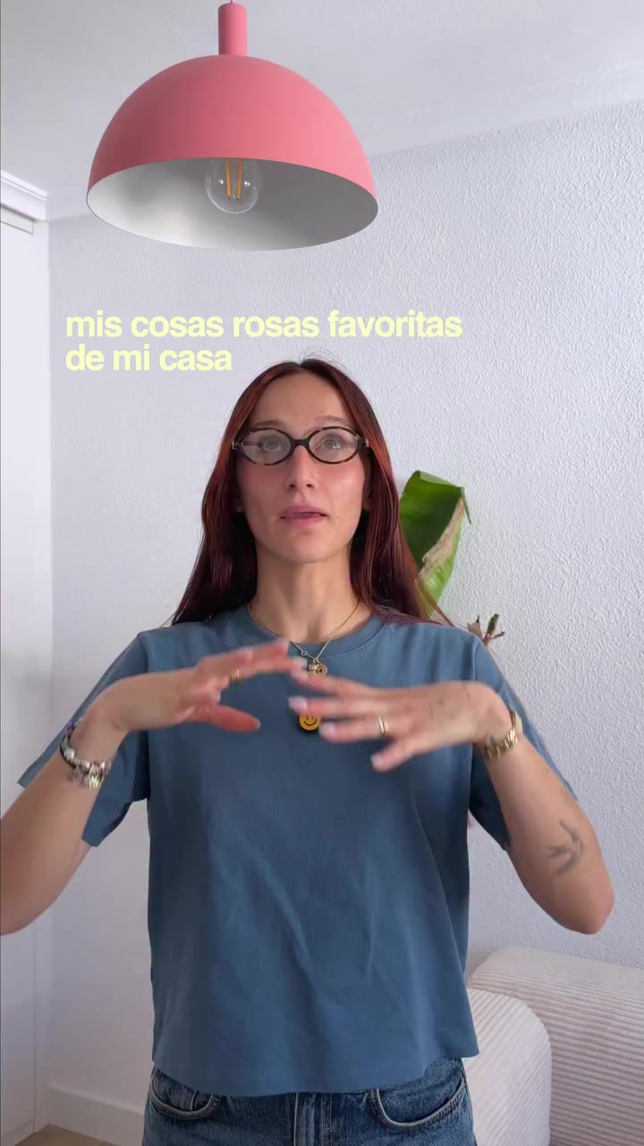 Publi. Porque todo lo rosa me gusta pero si es @muglerofficial más #PinkWave…